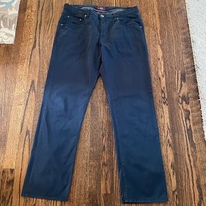UNTUCKit Relaxed Fit Pants